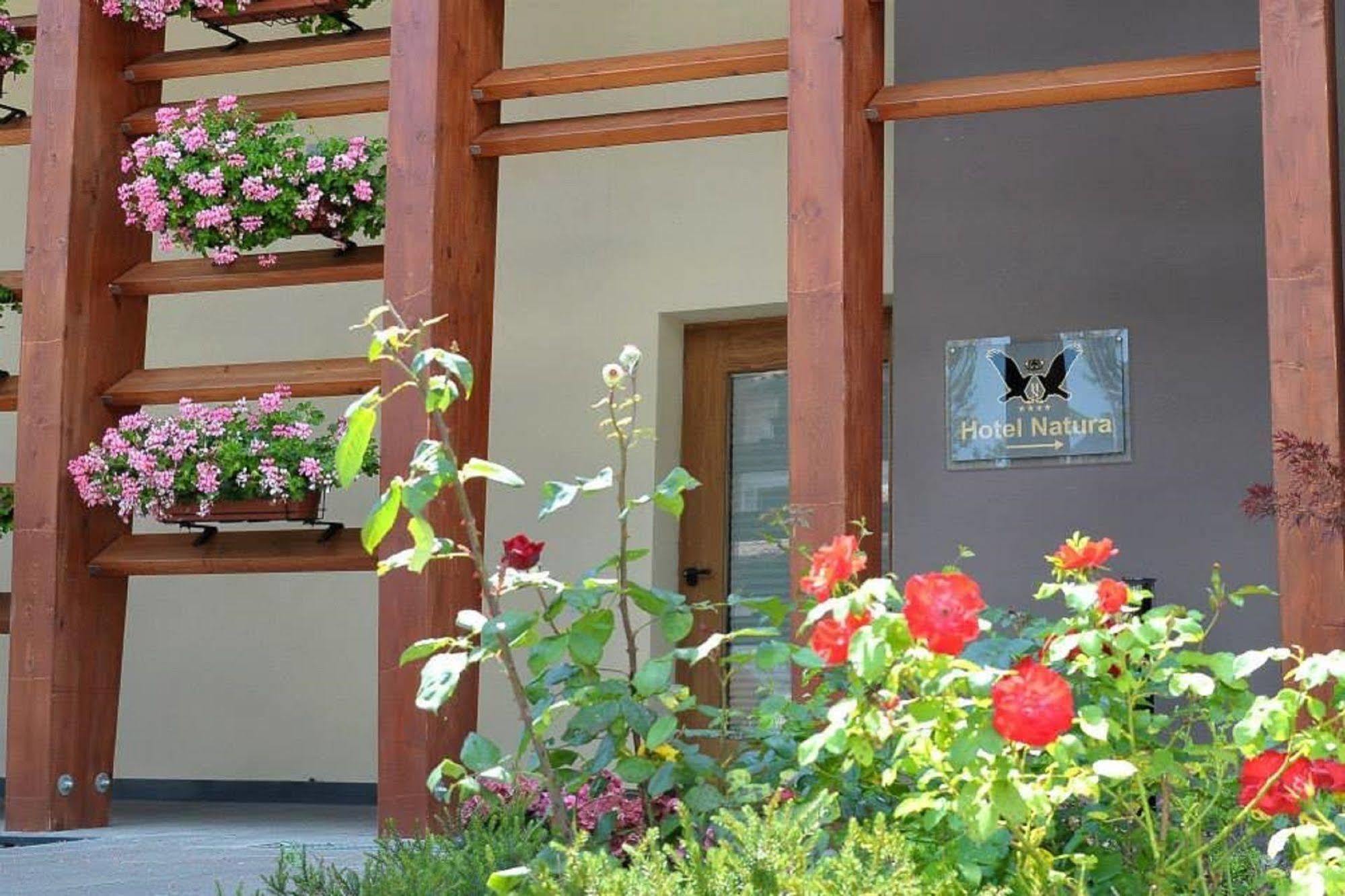 Hotel Natura Castel Di Sangro Esterno foto